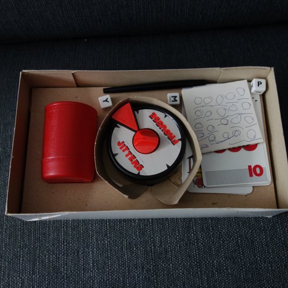 Vintage Milton Bradley Jitters Word Game - Picture 4 of 13